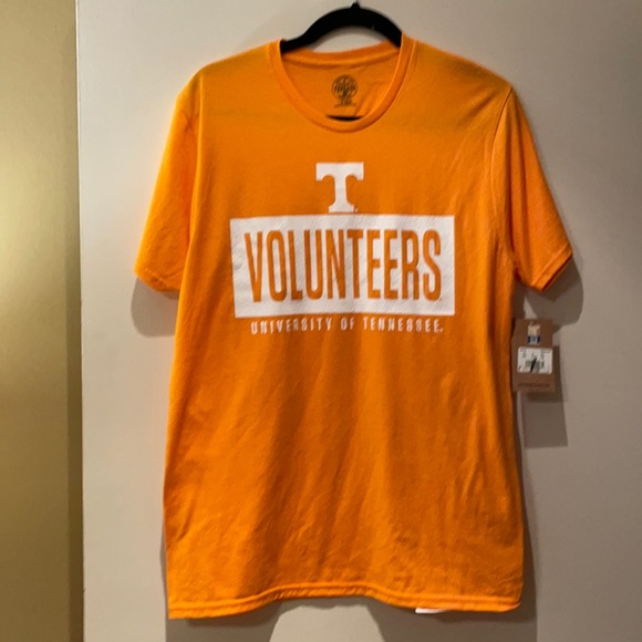 UT Shirt - Picture 1 of 5